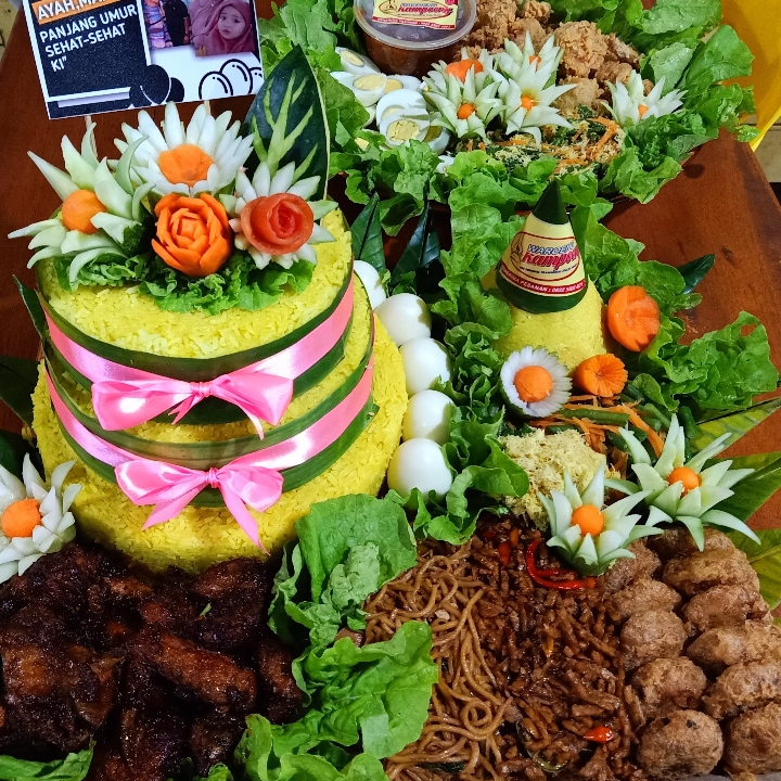 Tumpeng