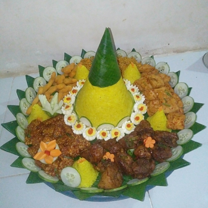 Tumpeng