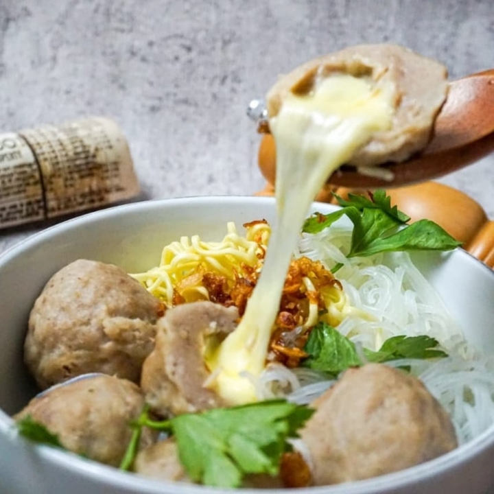 Twins Bakso Keju 2