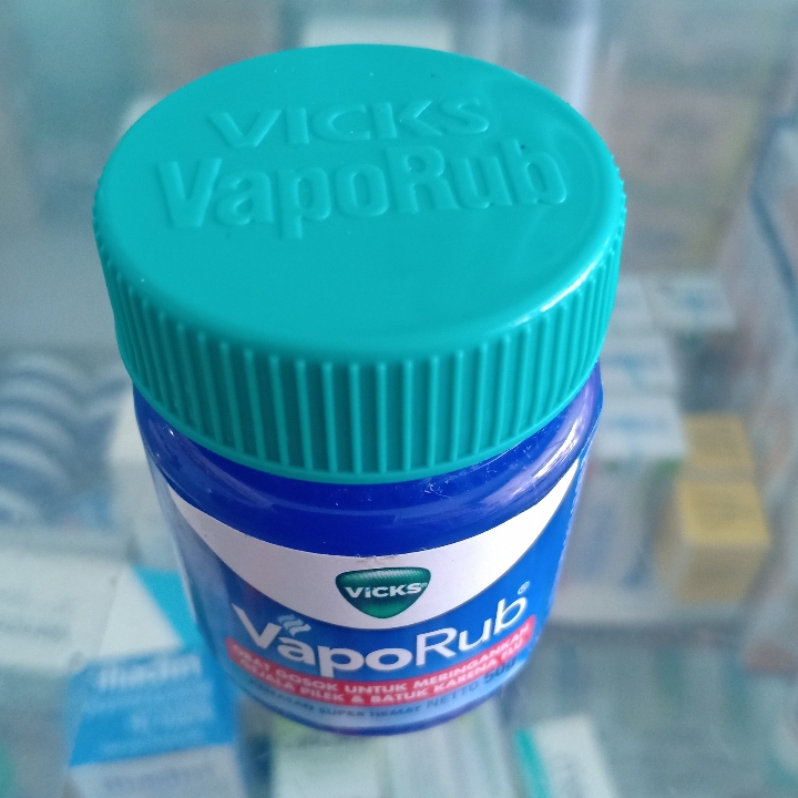 VICKS VAPORRUB