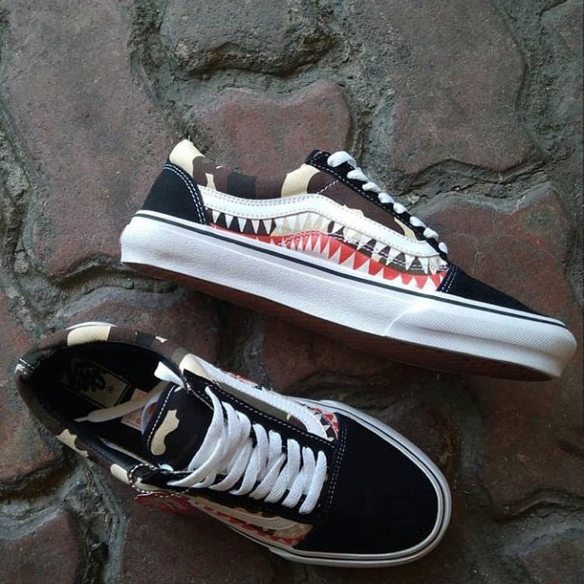 Vans Motif Shart Army 