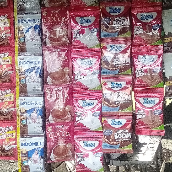 Varian Susu Putih Atau Coklat