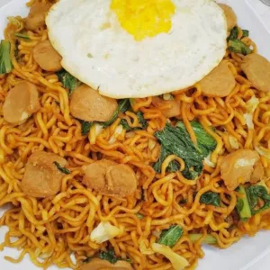 WARMINDO MIE GORENG BUMBU RACIK BAKSO DAN TELUR