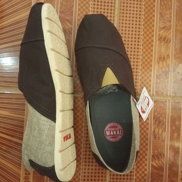 Wakai Slipon Coklat 