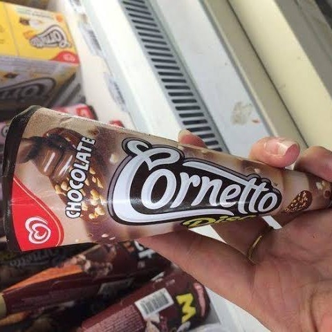 Walls Cornetto Disc Chocolate 2