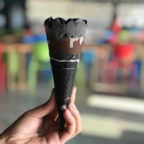 Walls Cornetto Royale Black Hojicha 3