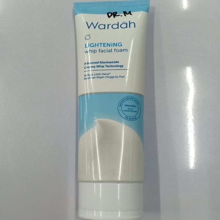 Wardah Lightening Whip Facial Foam