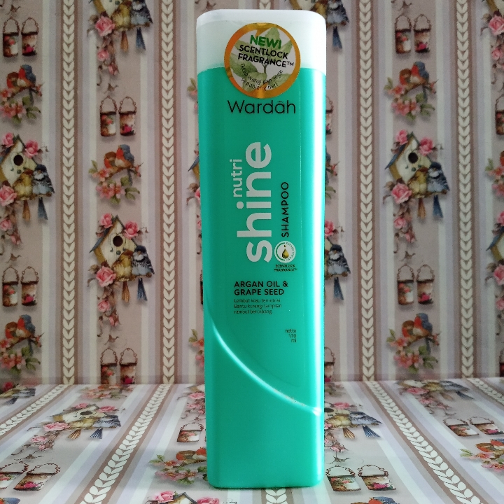 Wardah Nutrishine Shampoo