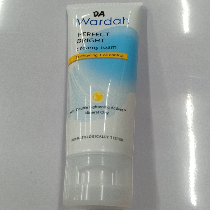 Wardah Perfect Bright Creamy Foam