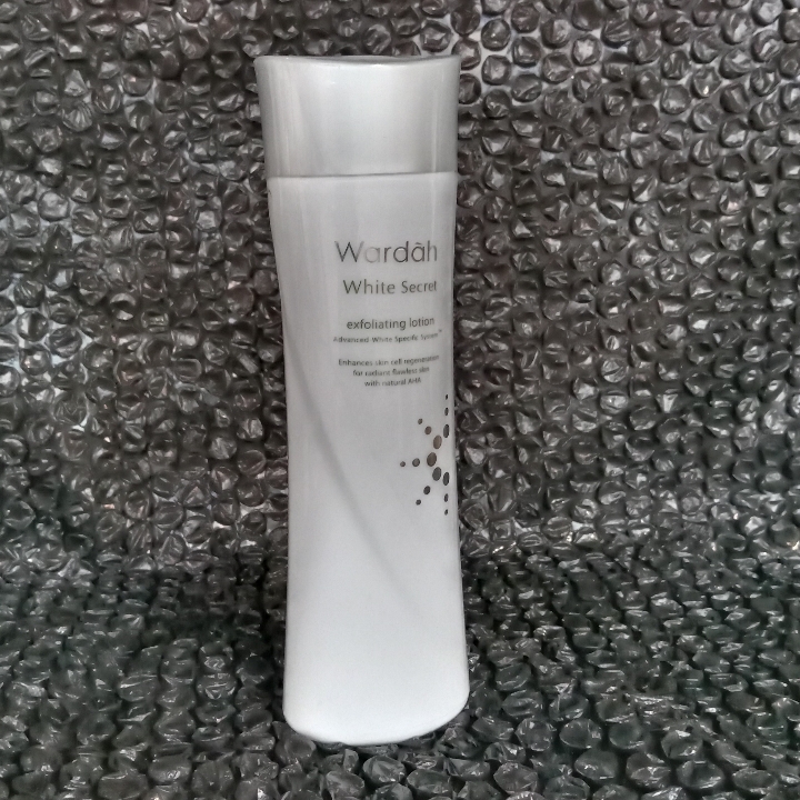 Wardah White Secret Exfoliating Lotion