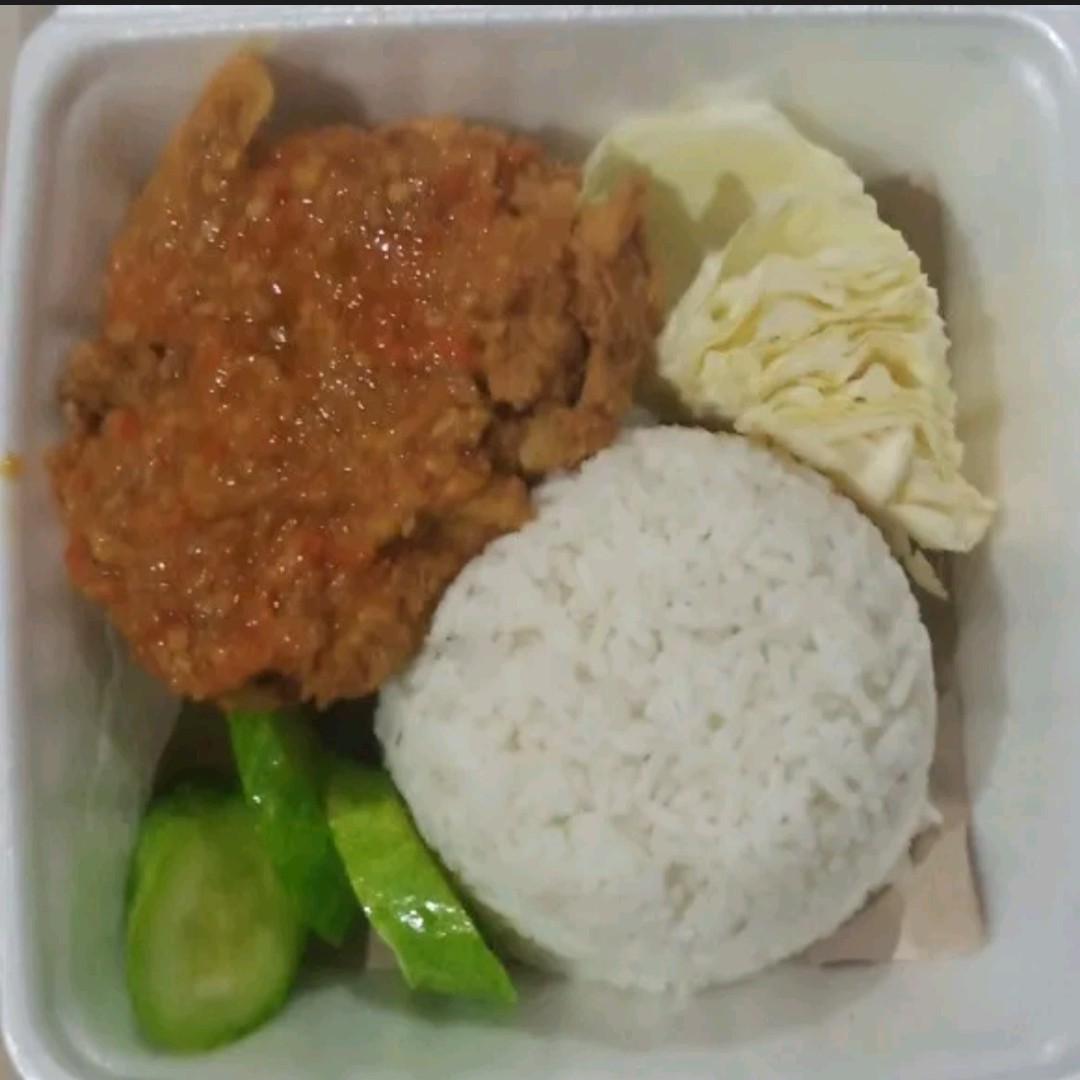 Wareg 1 Paket Ayam Geprek