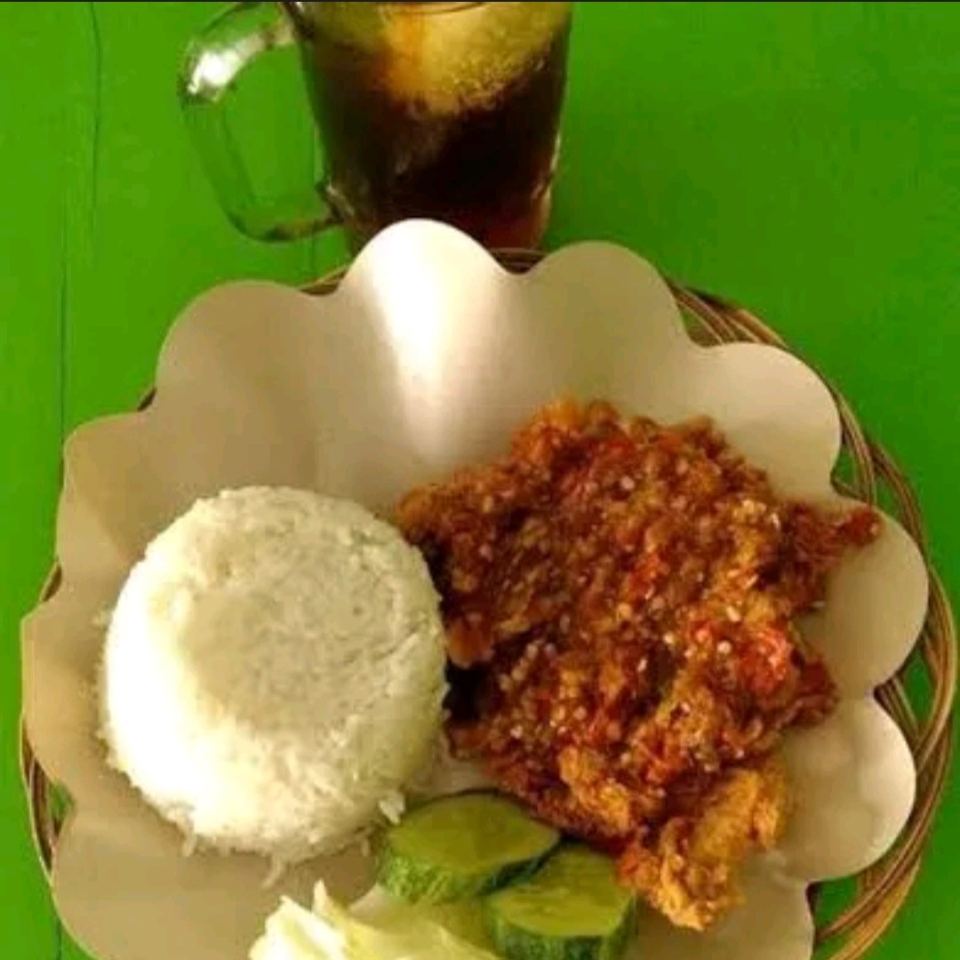 Wareg 2 Paket Ayam Geprek