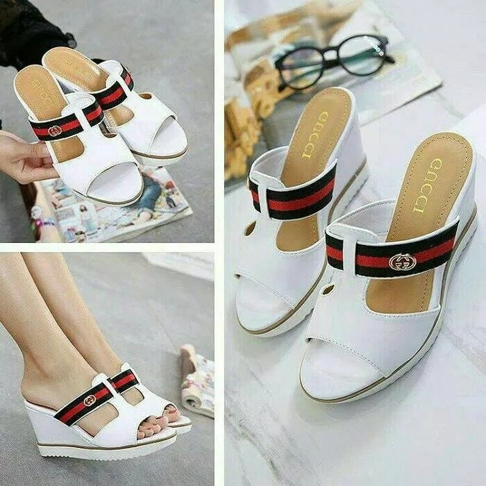 Wedges Byanca Putih Motif Guci