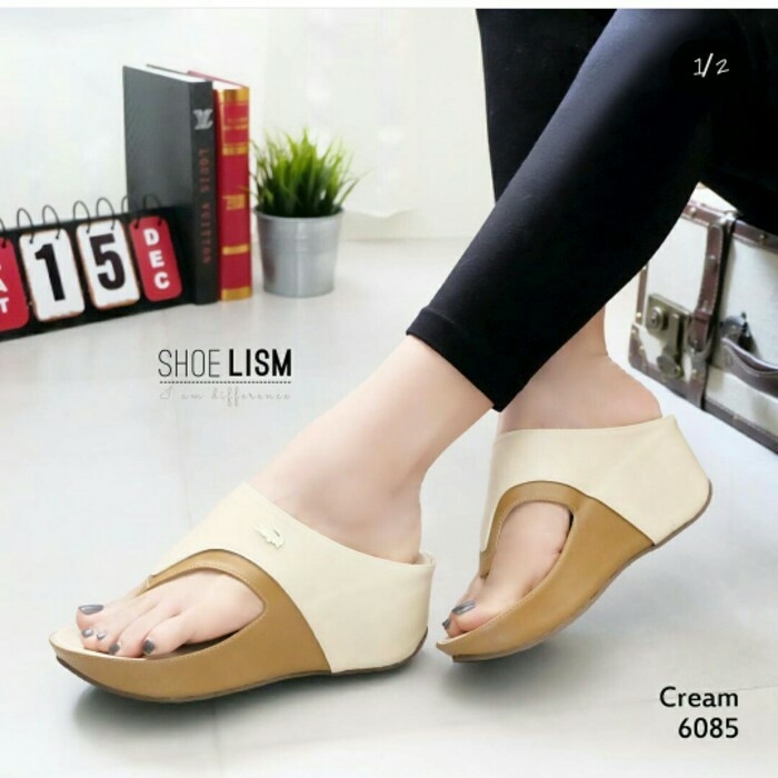 Wedges Crocodile Cream