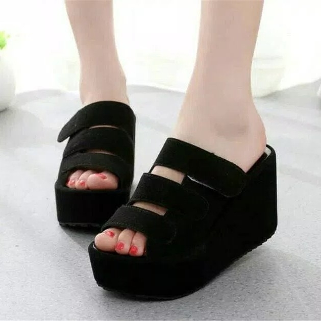 Wedges EL59 Hitam 3 Strip