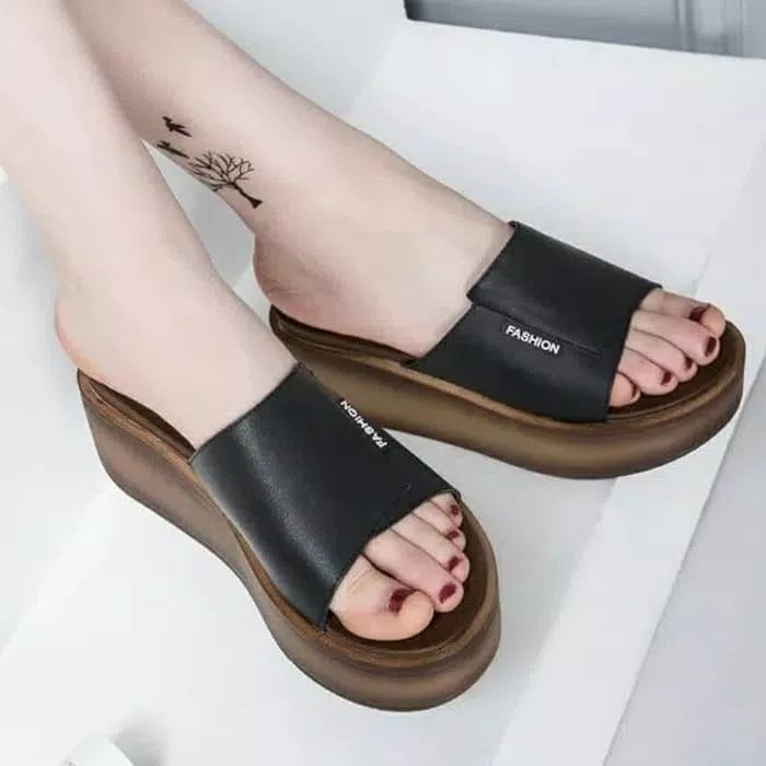 Wedges Fashion Kl20 Hitam