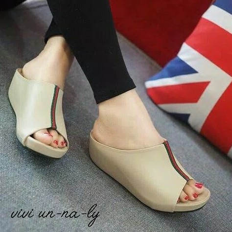 Wedges Guci Cream