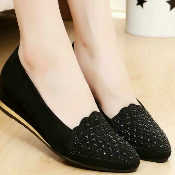 Wedges JS09 Hitam