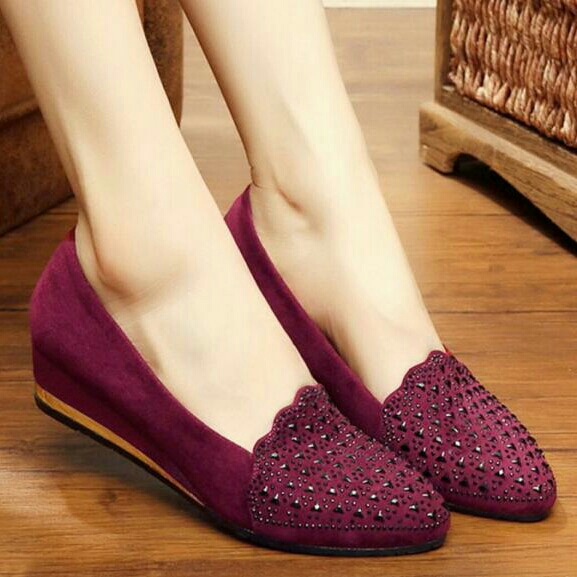 Wedges JS09 Maroon