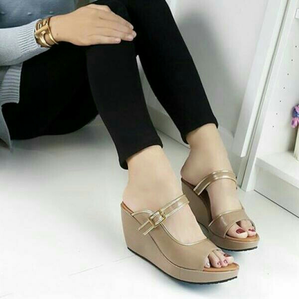 Wedges MR64 Mocca