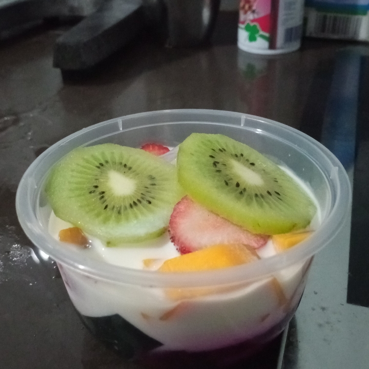 Yogurt Fruits