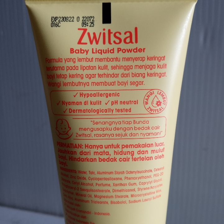 Zwitsal Baby Liquid Powder 2