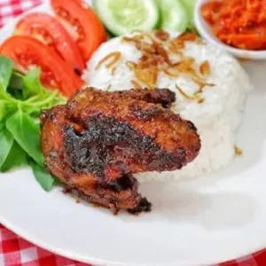 ayam bakar jowo nasi lalapan sambel goreng the panas