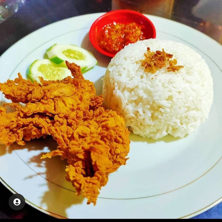 ayam crispy atau ayam geprek 