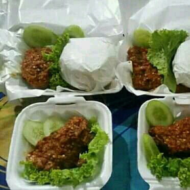 ayam geprek mercon  