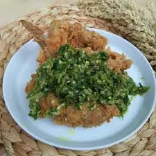 ayam geprek sambal ijo tanpa nasi 