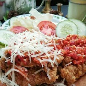 ayam geprek sambal setan keju tempe es teh