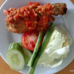 ayam geprik lalapan