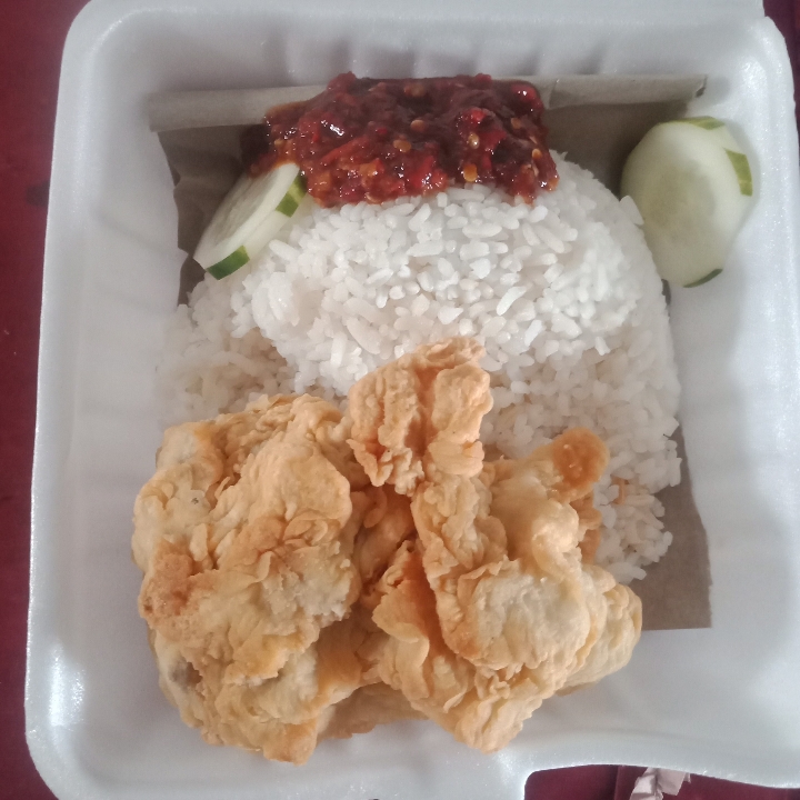 ayam krispi nasi