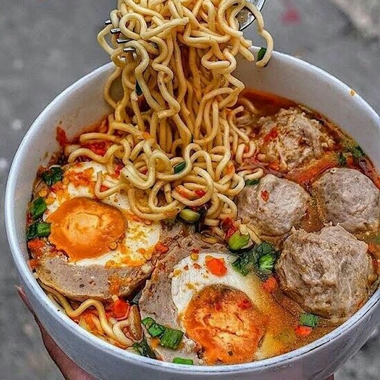 bakso isi telur