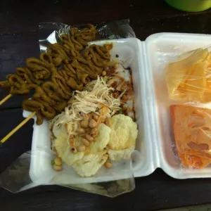 bubur ayam 2 sate usus