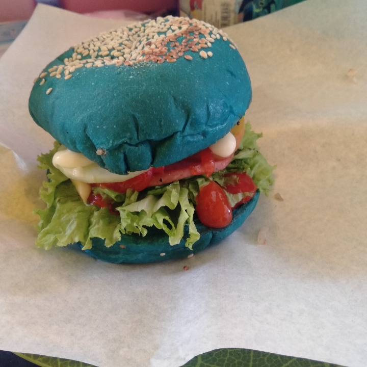 burger biru 2