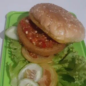 burger olahan ikan sambel geprek