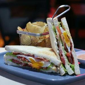 club salad sandwich