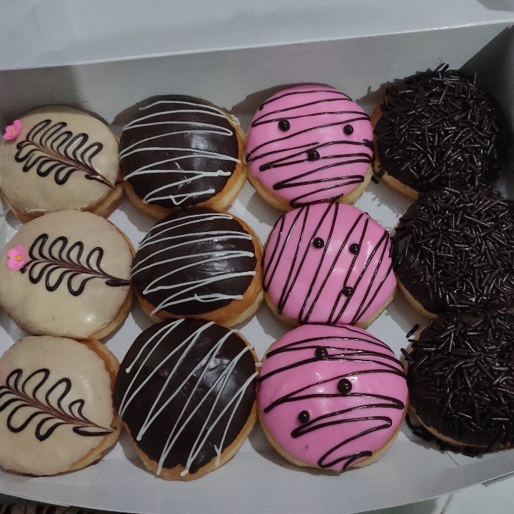 donat mini box isi 12 3