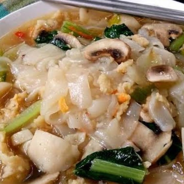 kwetiaw kuah seafood