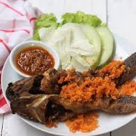 lele goreng dan nasi