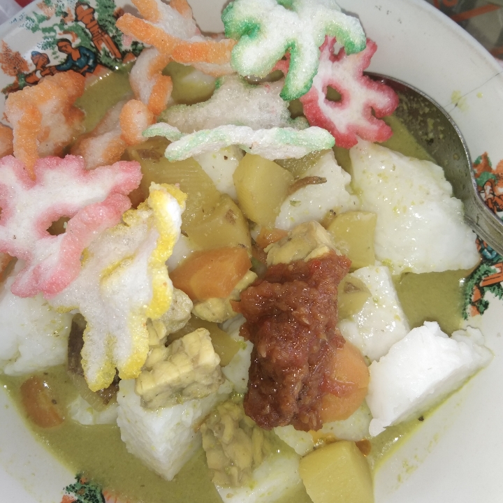 lontong sayur