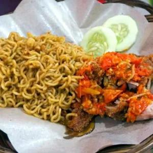 mie goreng geprek