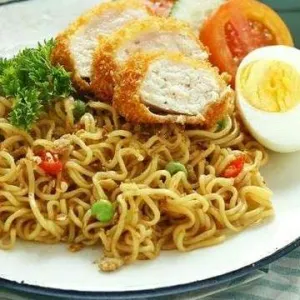 mie goreng telur