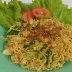 mie instan goreng MIX