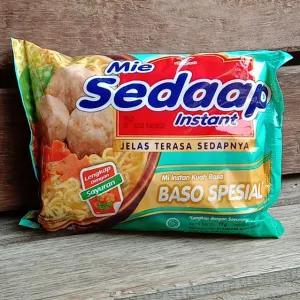 mie sedap kuah baso spesial 