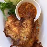 nasi ayam goreng dada es teh 