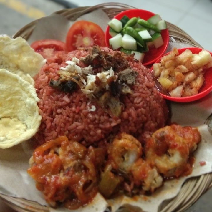 nasi goreng merah cumi tepung saus padang