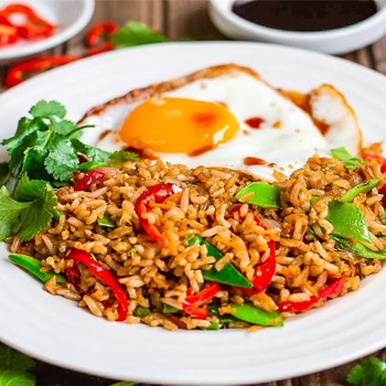 nasi goreng telur