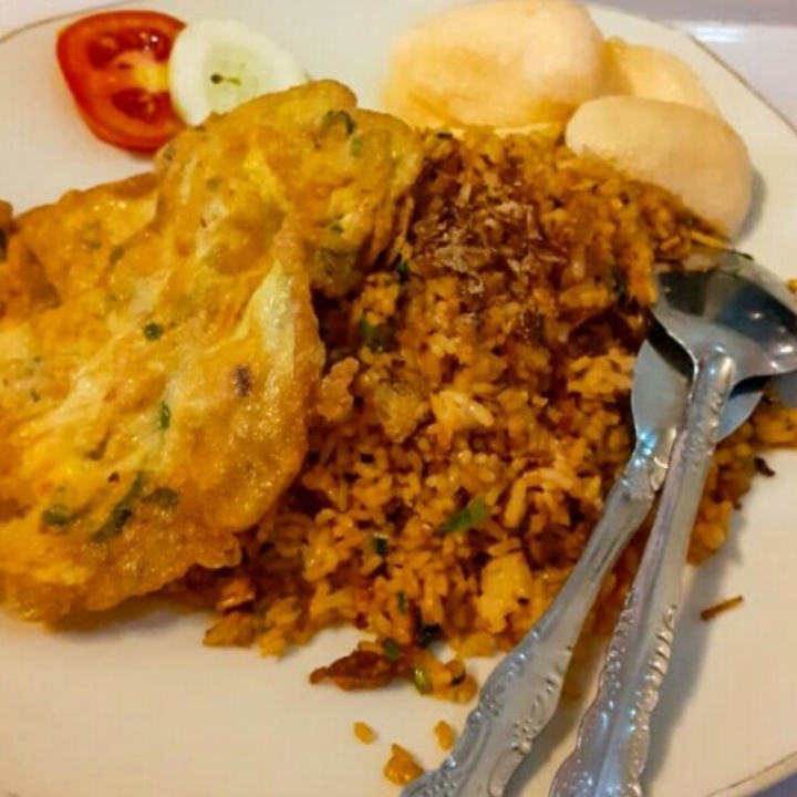 nasi goreng telur